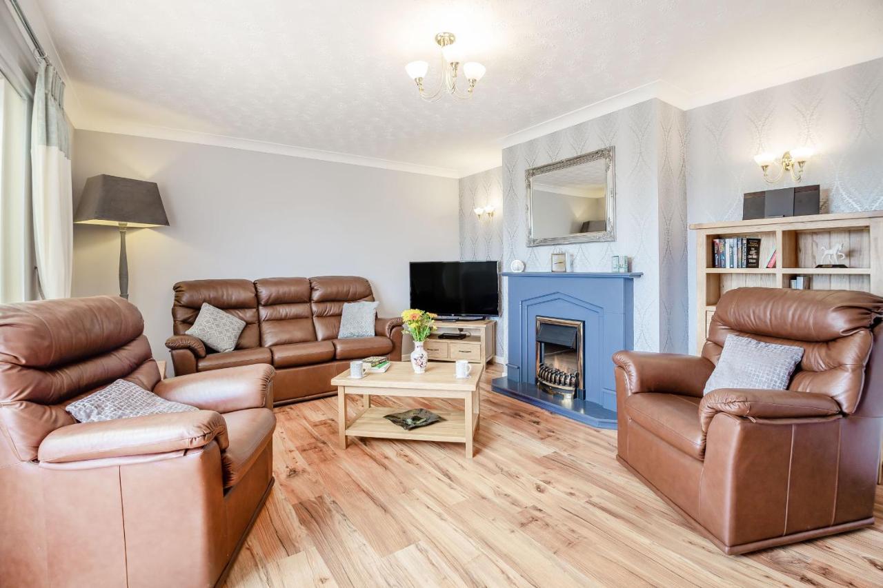 Cororion Cottage Benllech Exteriör bild