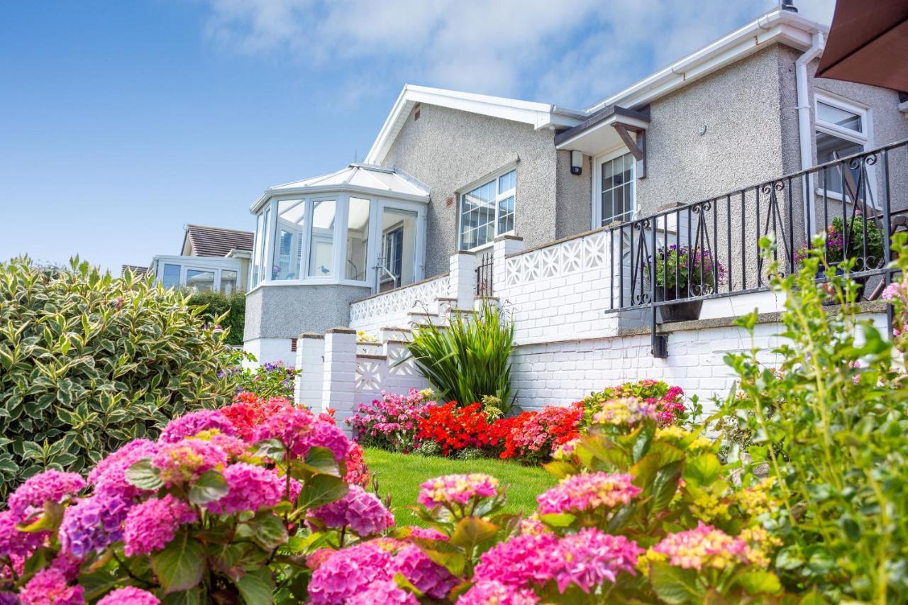 Cororion Cottage Benllech Exteriör bild